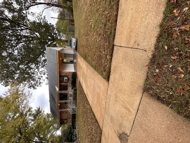 Driveway and Sidewalk Cleaning in Memphis, TN